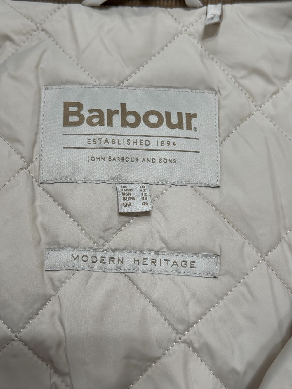 Women’s Barbour Sherpa Jacket - Picture 3 of 3